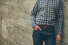 Load image into Gallery viewer, The Hyde in Navy Washed Poplin