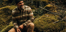 Load image into Gallery viewer, The Crater Shirt in Tan Plaid
